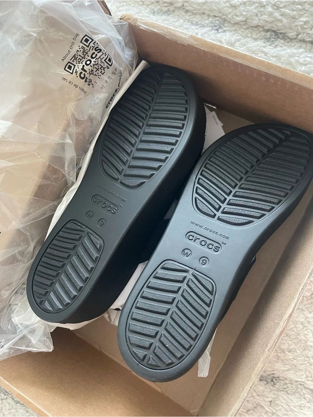 Tik Tok Viral! Crocs Women's Brooklyn Low Wedge Sandals